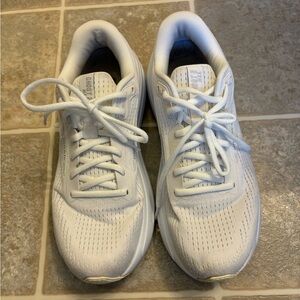 Brooks Ghost Max 2